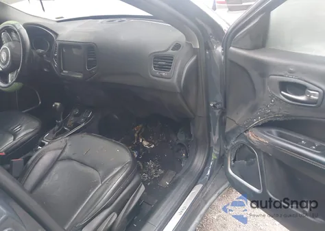 2018 Jeep Compass Limited 4X4 from USA, damaged, VIN 3C4NJDCB4JT234475